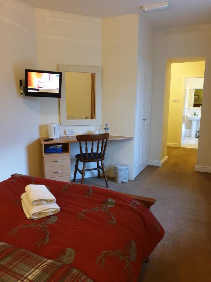 The Shady Oak Country Inn Taxal Bagian luar foto