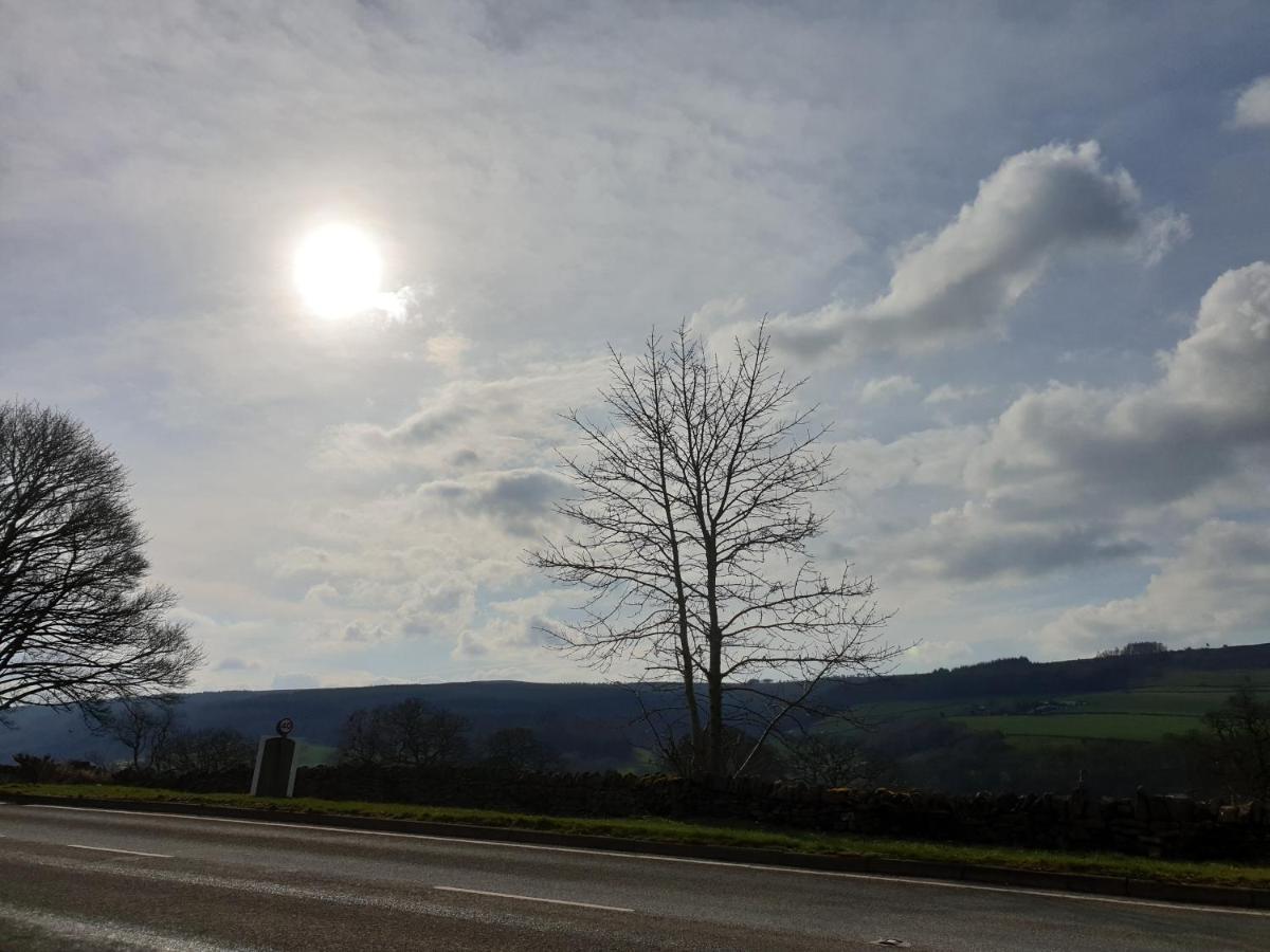 The Shady Oak Country Inn Taxal Bagian luar foto
