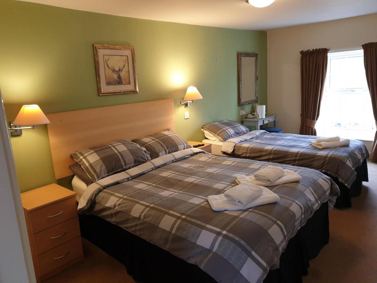The Shady Oak Country Inn Taxal Bagian luar foto